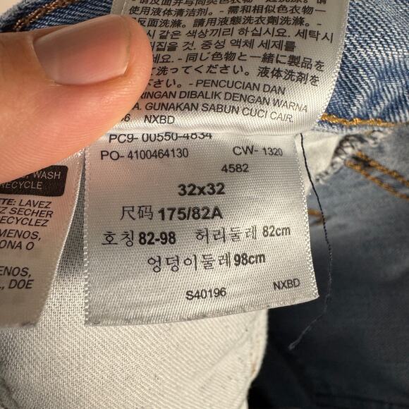 Levis 550 Straight Distressed Light Stonewash Jeans US Men's 32x32 - Picture 7 of 8